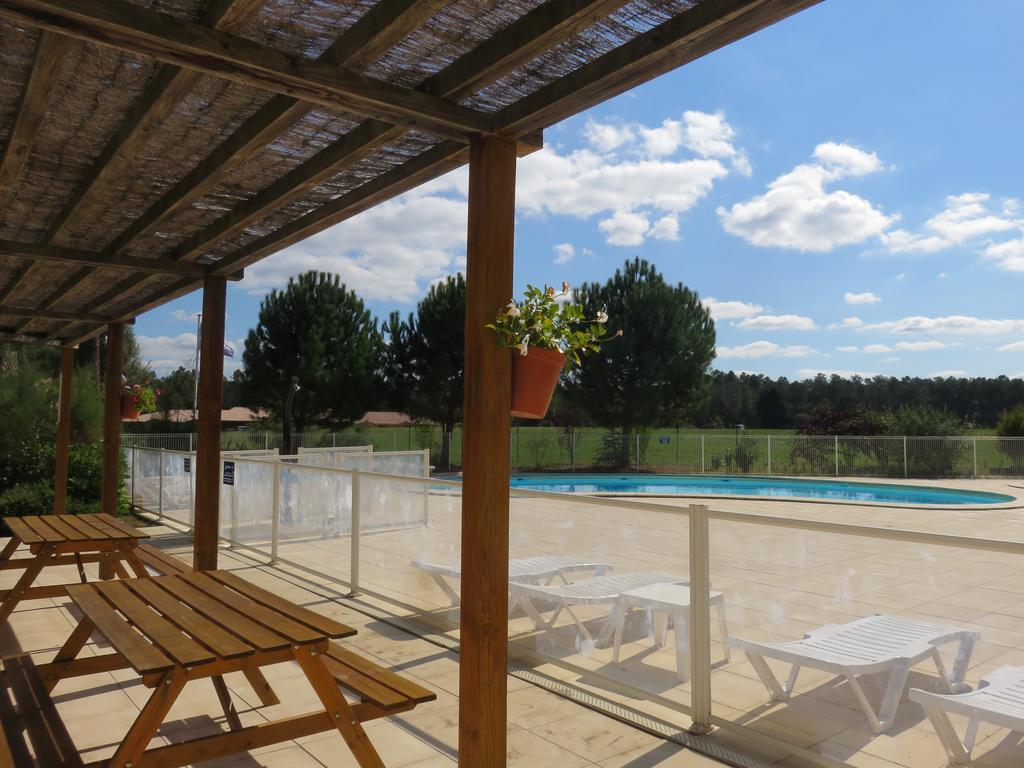 Residence Goelia Les Demeures Du Lac 卡斯特尔雅卢 外观 照片