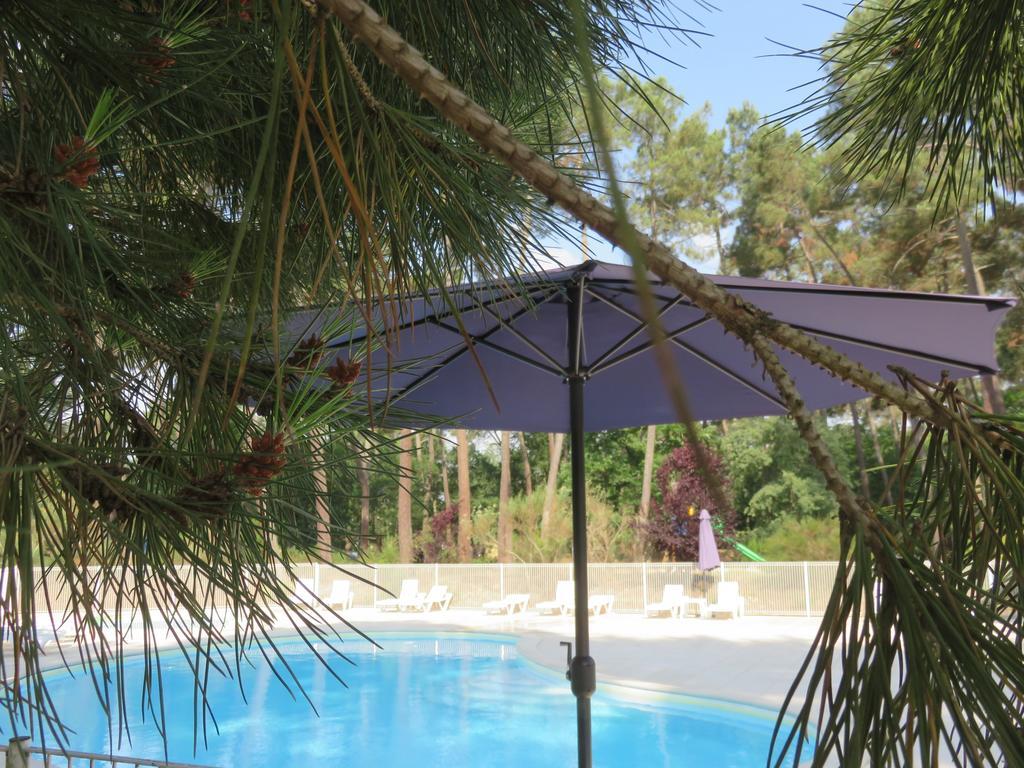 Residence Goelia Les Demeures Du Lac 卡斯特尔雅卢 外观 照片